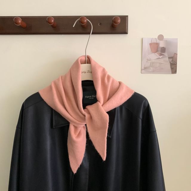 Scarf Triangle Plain Wool
