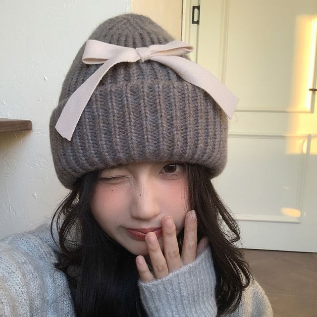 Ribbed Beanie Bow