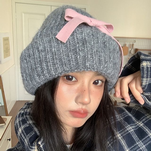 Ribbed Beanie Bow