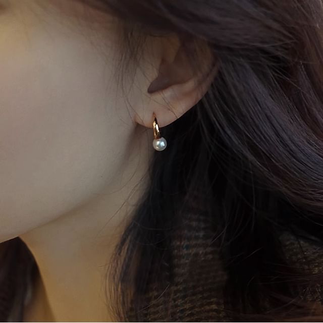 925 Sterling Silver Faux Pearl Hoop Earring