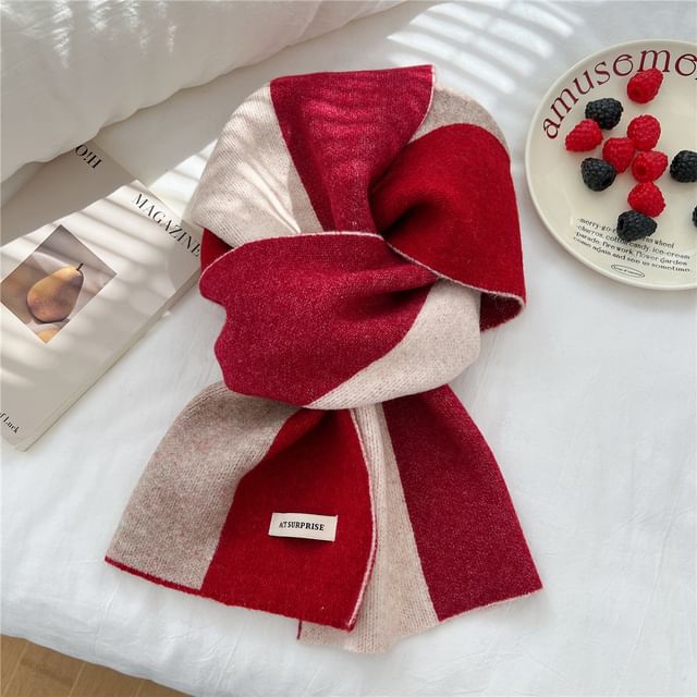 Two-Tone Label Applique Scarf