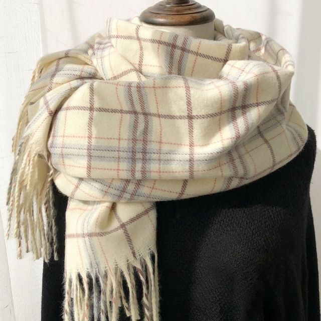 Fringe Plaid Scarf