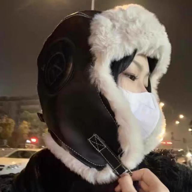 Hat Fluffy / Plain Leather Trapper Faux Panel