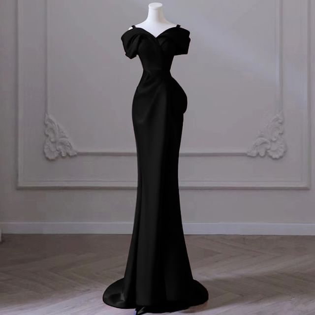 Mermaid Evening Cold-Shoulder Gown Plain