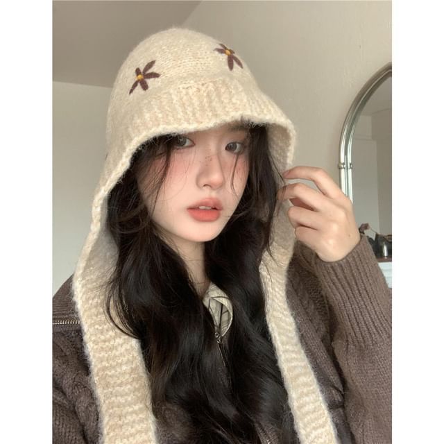 Hat Floral Embroidered Knit Bonnet