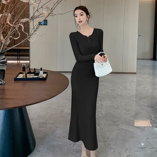 Long-Sleeve Crew Neck Plain Buttoned Maxi Sheath Dress