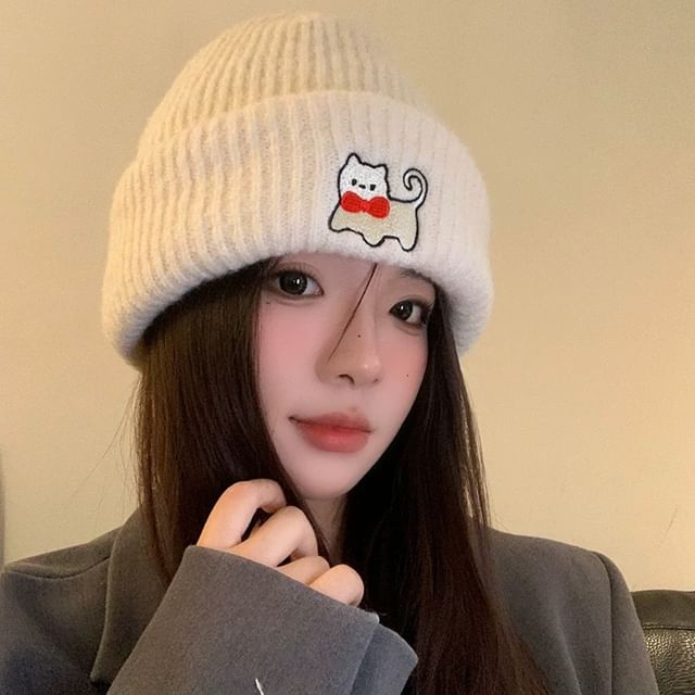 Beanie Knit Cat Embroidered