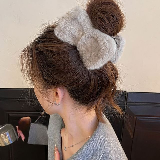 Bow Clip Claw Hair Chenille