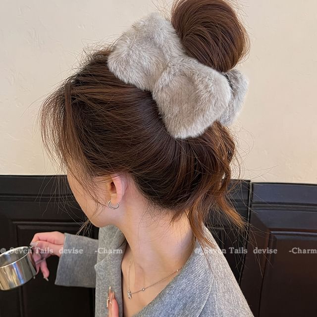Bow Clip Claw Hair Chenille