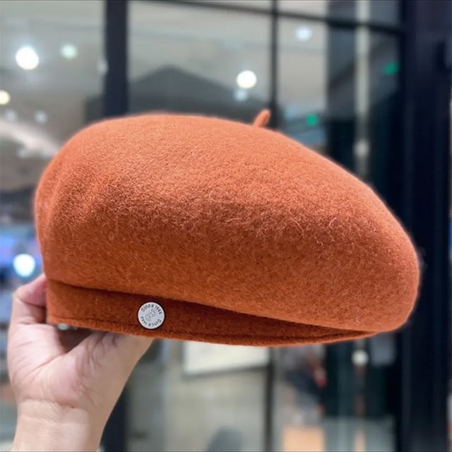 Beret Wool Hat Metal Disc