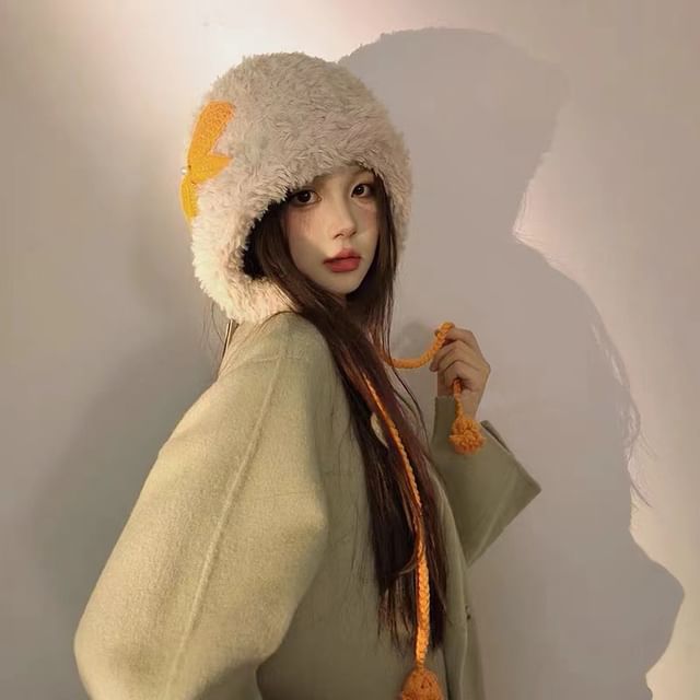 Bow Chenille Applique Hat Trapper