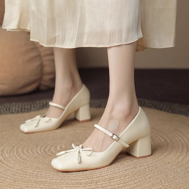 Mary Toe Bow Square Block Pumps Jane Heel