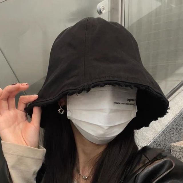 Hat Bucket Plain Frayed