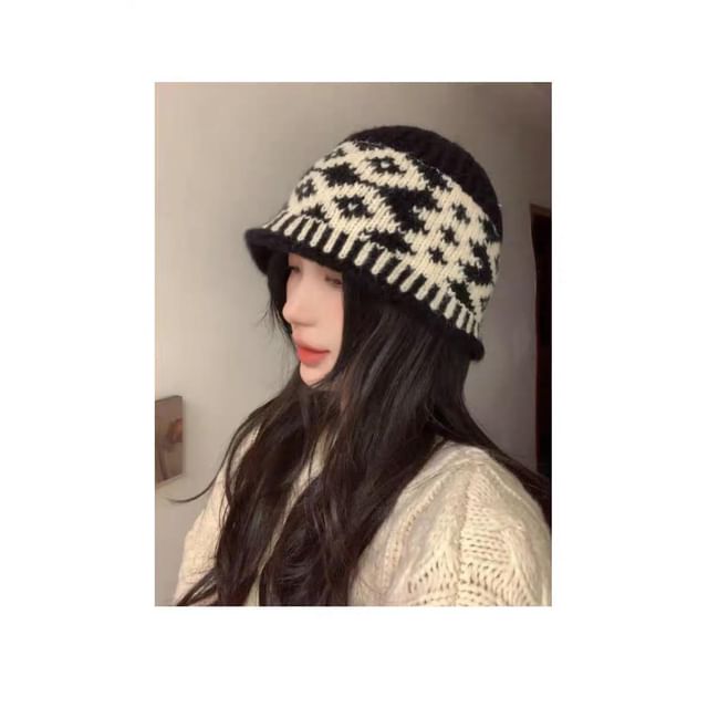 Diamond Beanie Knit Jacquard