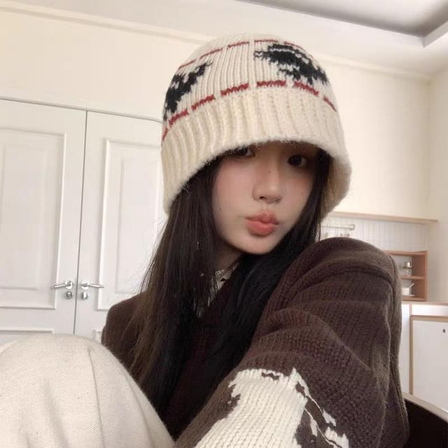 Cloche Hat Patterned Knit