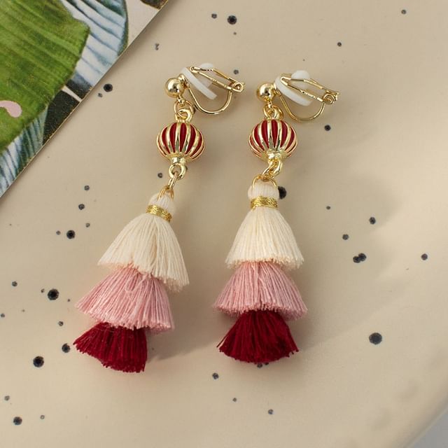 / Tassel Drop Clip-On Earring