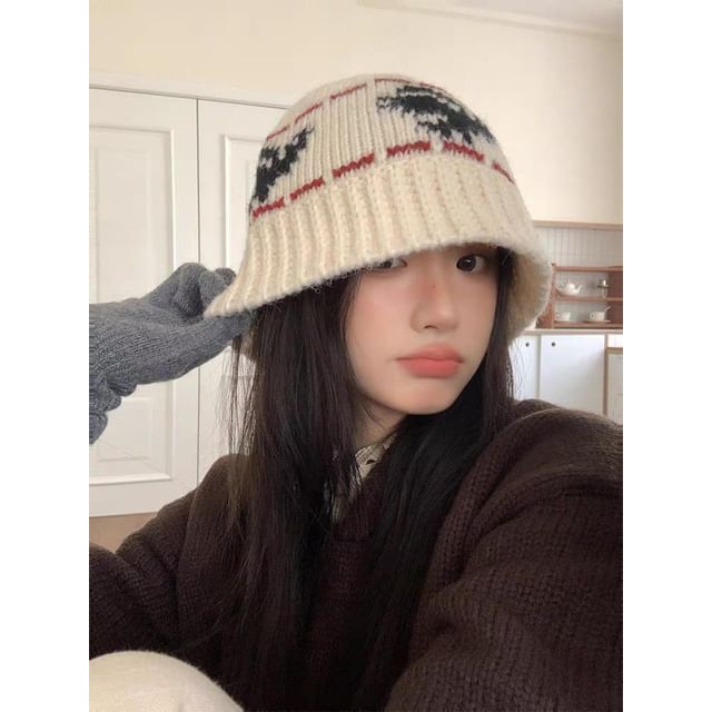 Ribbed Patterned Beanie