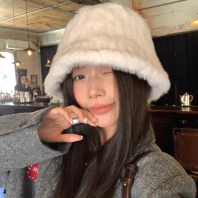 Bucket Plain Hat Fluffy