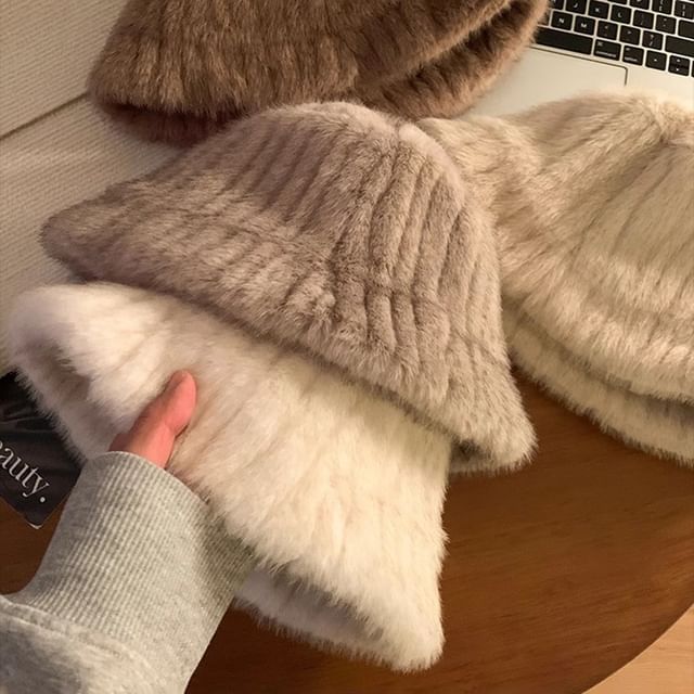 Bucket Plain Hat Fluffy