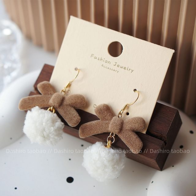 Pom On Clip Drop Heart / Earring