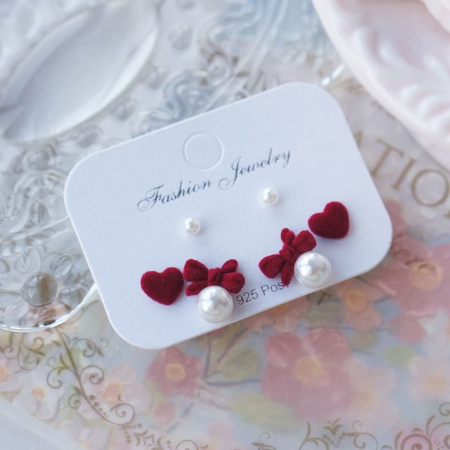 Pearl Stud Earring of Set Pairs: Bow 3 Asymmetrical Faux