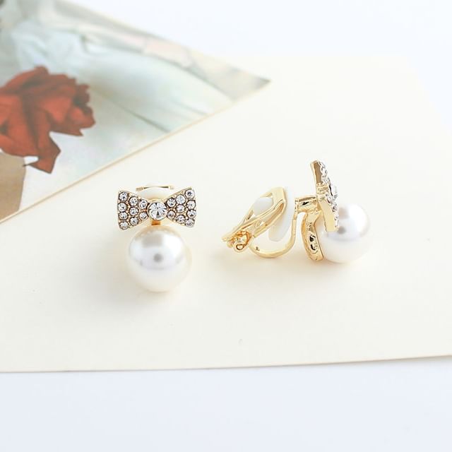 Pearl Faux Bow Earring