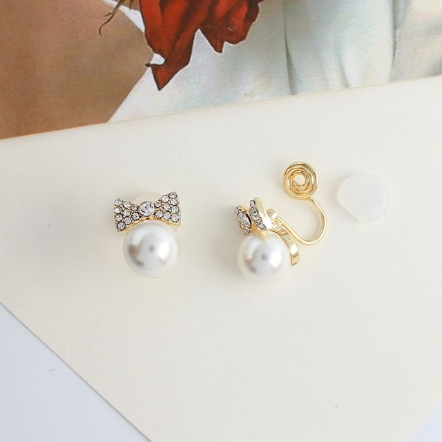 Pearl Faux Bow Earring