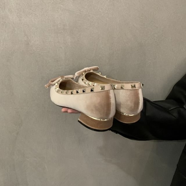 Velvet Pointed Studded Pumps Bow Toe