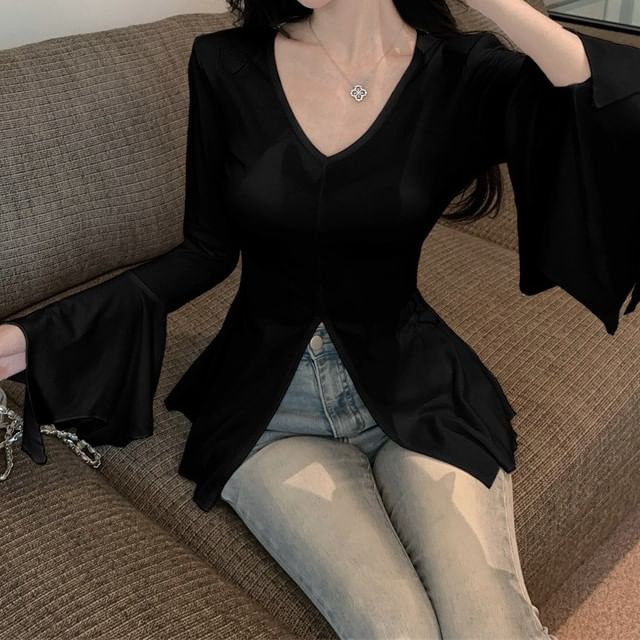 Plain V-Neck Fit Slit Long-Sleeve Slim T-Shirt