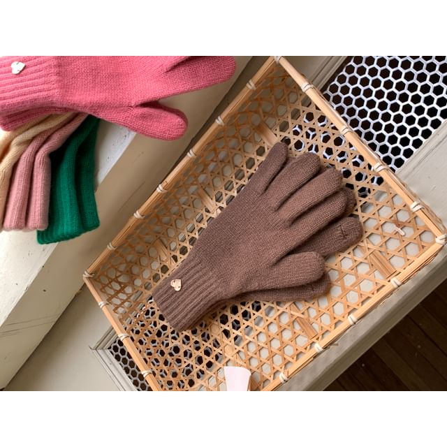 Knit Buttoned Heart Gloves