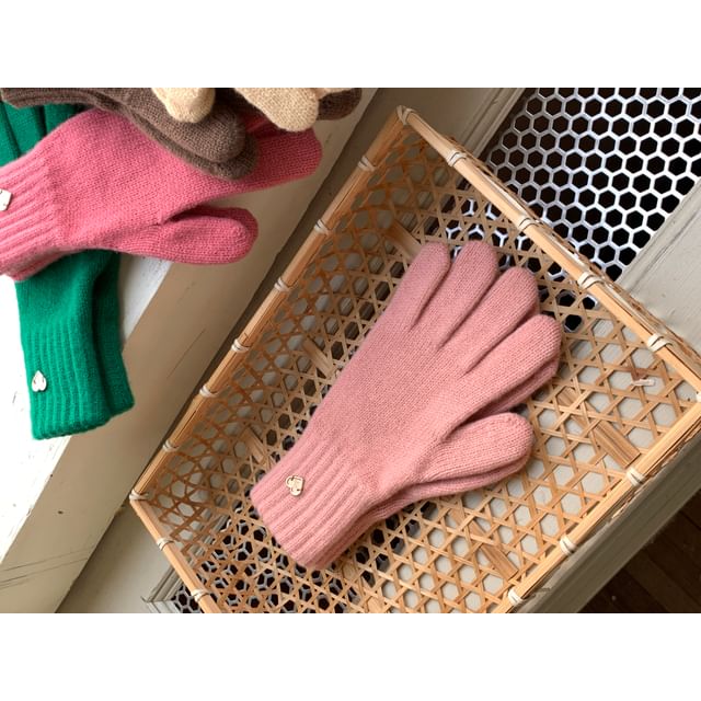 Knit Buttoned Heart Gloves
