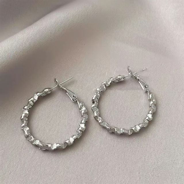 Metal Earring