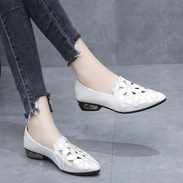 Chunky Heel Embroidered Pumps Floral