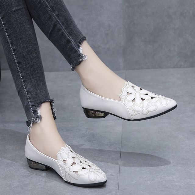 Chunky Heel Embroidered Pumps Floral