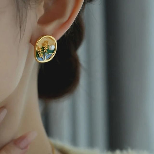 Enamel Pearl Earring / Faux Clip On Stud