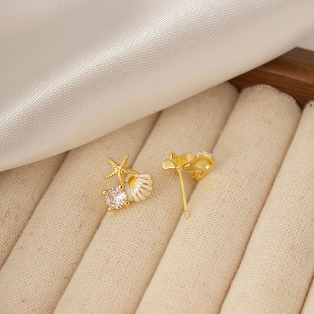 Stud Asymmetrical Earring Pearl Faux / On Clip Shell Rhinestone