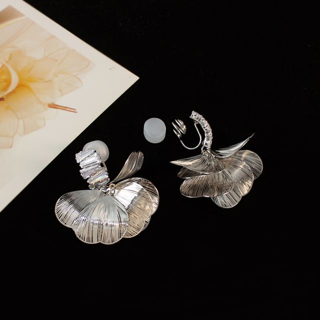 Petal Clip Earring On / Drop Rhinestone
