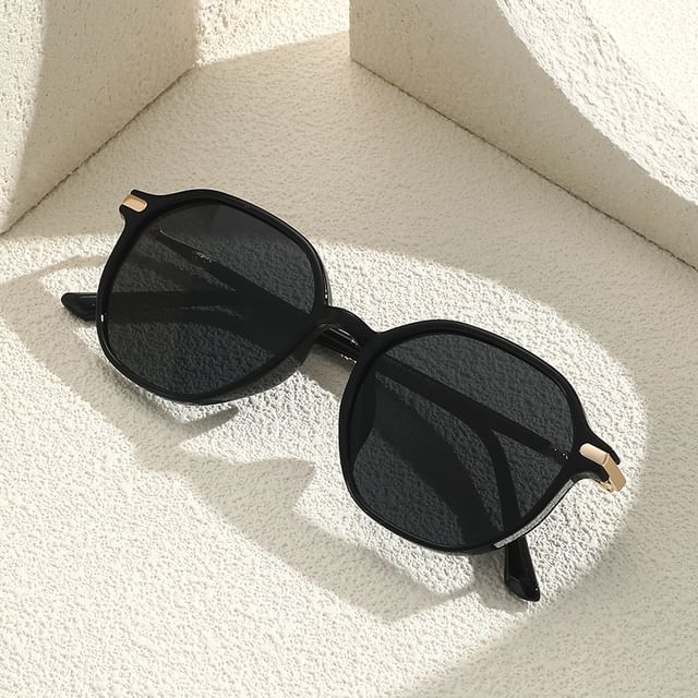 Geometric Sunglasses Frame