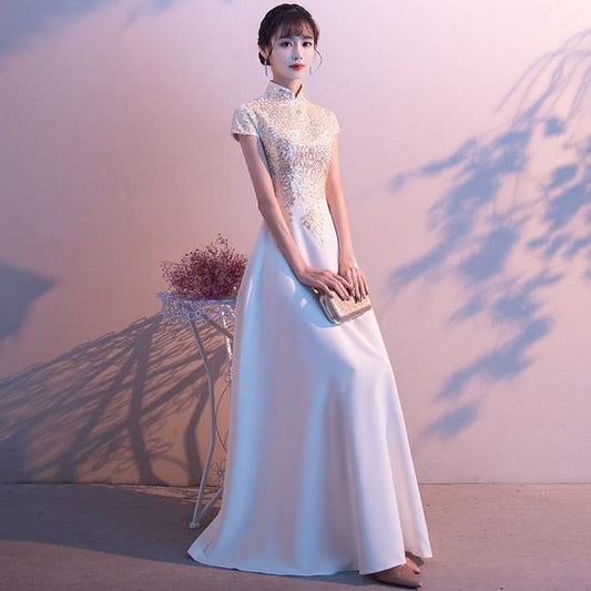 Short-Sleeve Stand Collar Lace A-Line Evening Gown