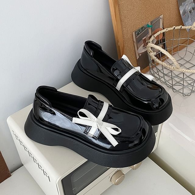 Bow Loafers Platform Detail