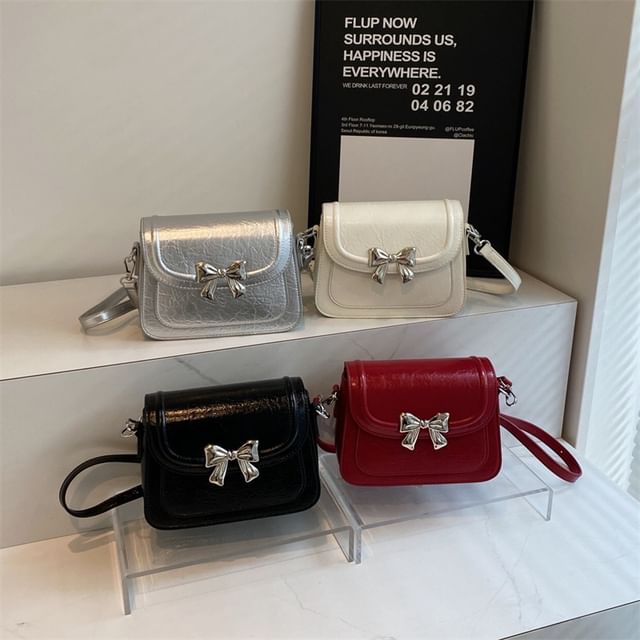 Bow Bag Flap Crossbody Accent