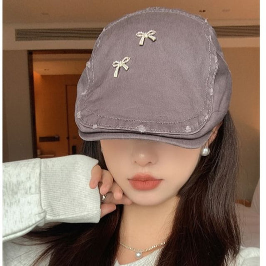 Flat Distressed Bow Cap Plain