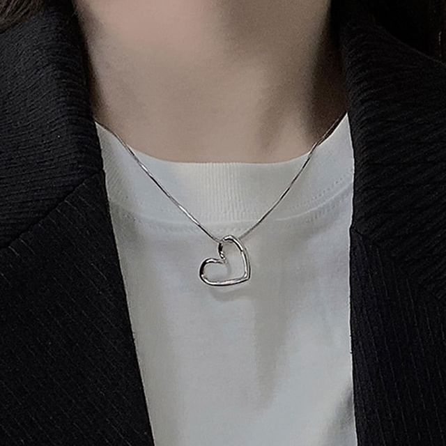Pendant Heart Necklace