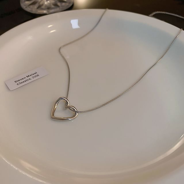 Pendant Heart Necklace
