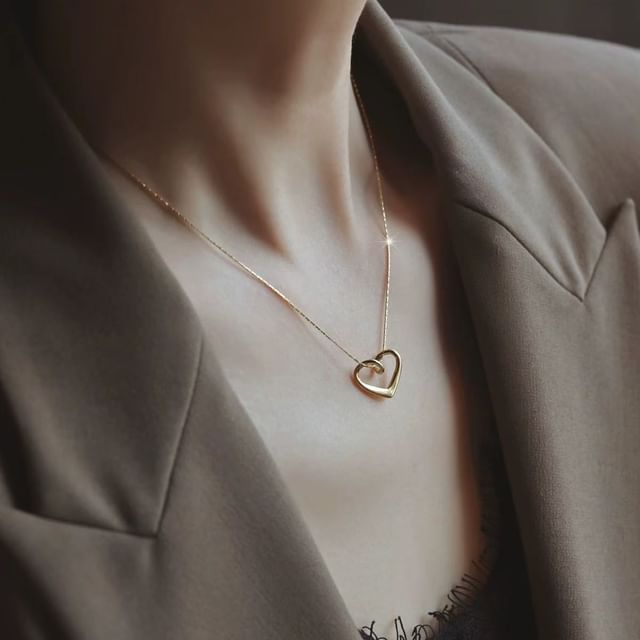 Pendant Heart Necklace