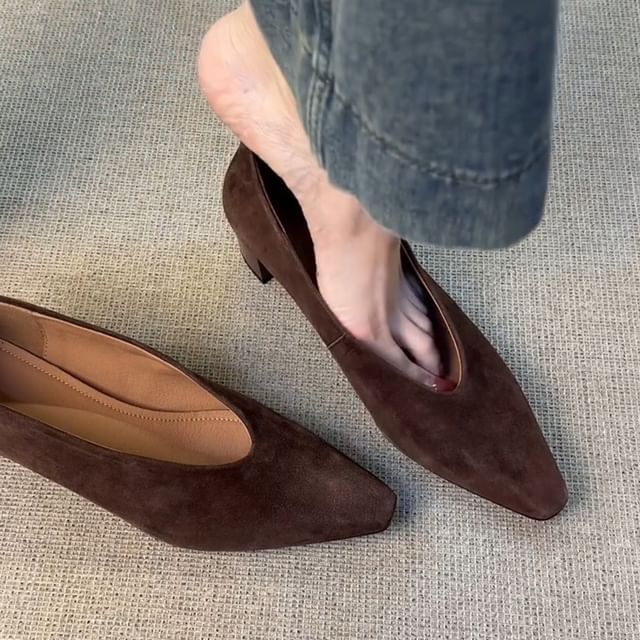 Faux Plain Heel Suede Pumps Chunky