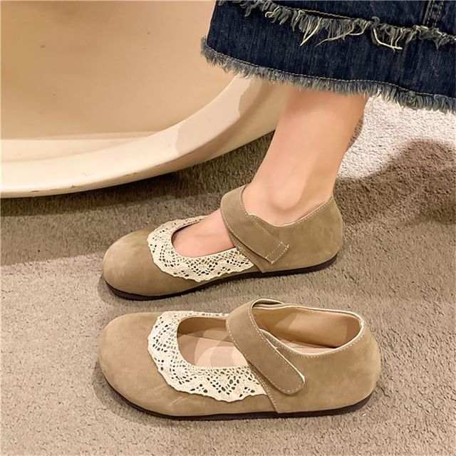 Trim Toe Lace Round Jane Flats Mary