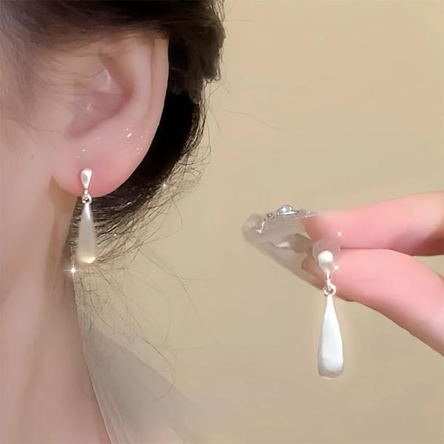 Alloy Earring Droplet Dangle