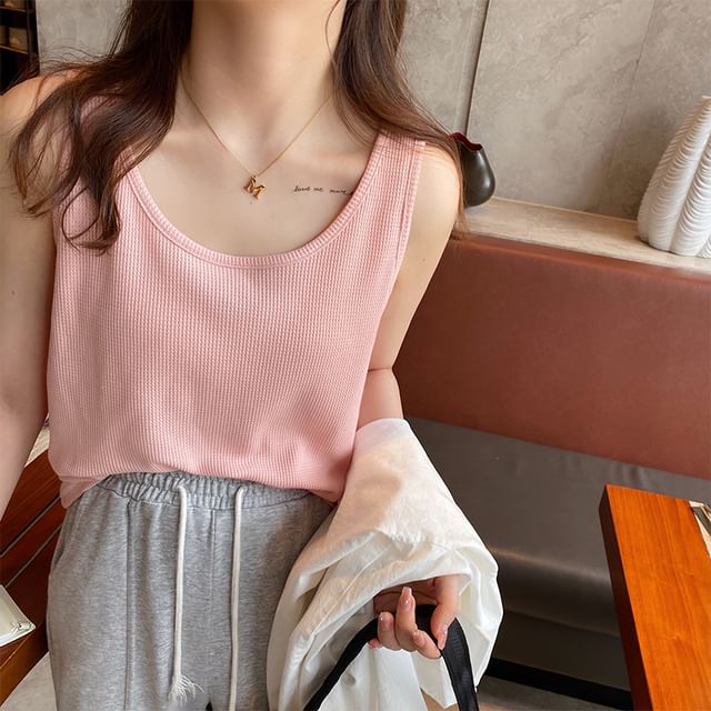 Scoop Tank Plain Neck Top