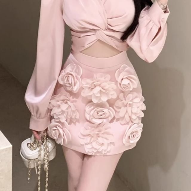 Rise V-Neck / Floral Ruched Blouse Applique High Plain Pencil Mini Long Crop Sleeve Skirt